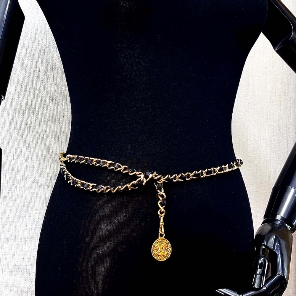 Authentic 1982 CHANEL vintage black and child leather chain belt 95cm - Picture 2 of 12
